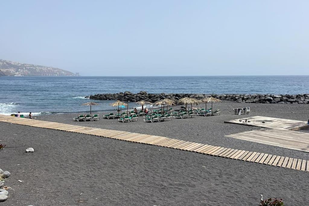 Mirador La Galera, Junto A La Playa * Candelaria